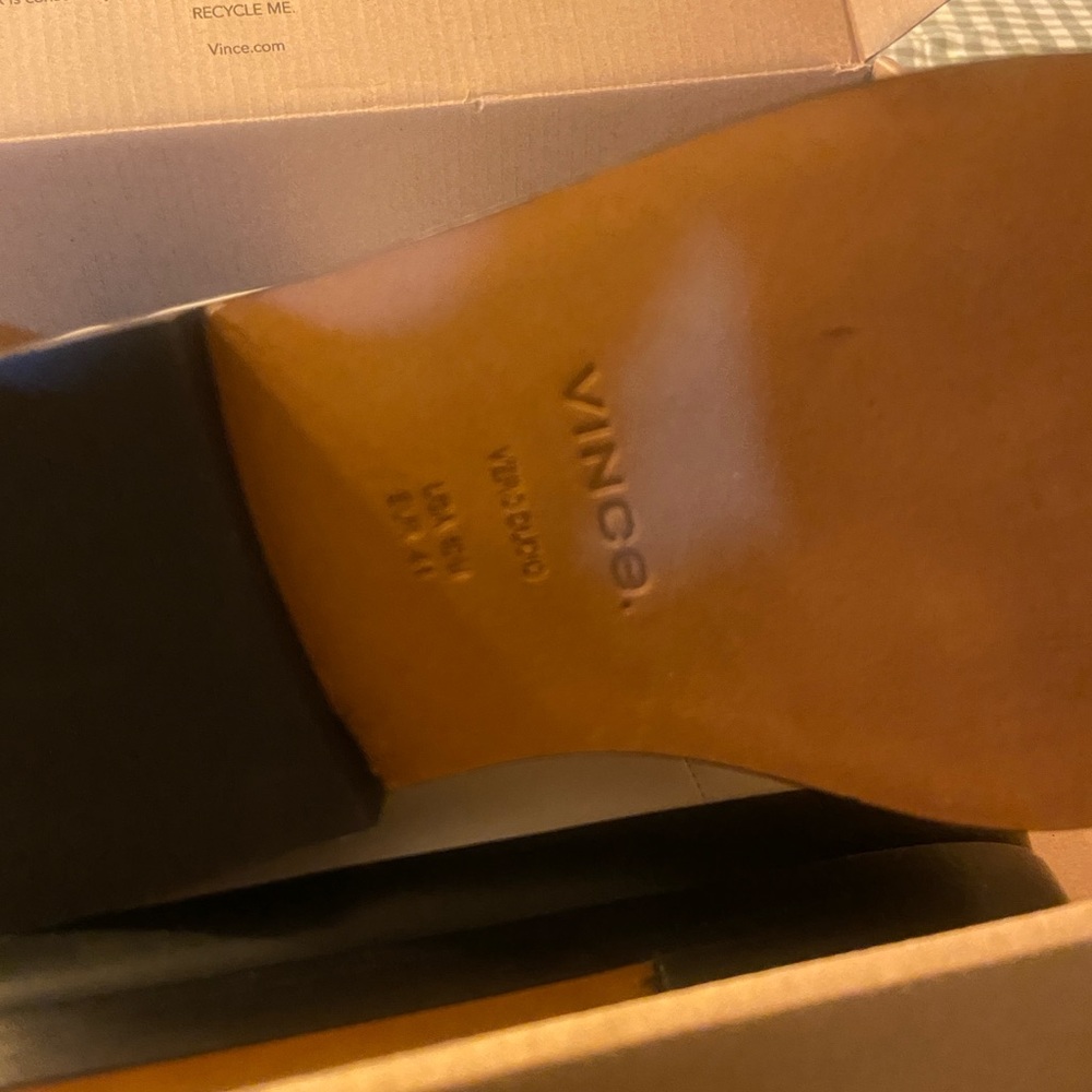Vince white with Black Leather ankle boots - Picture 3 of 8